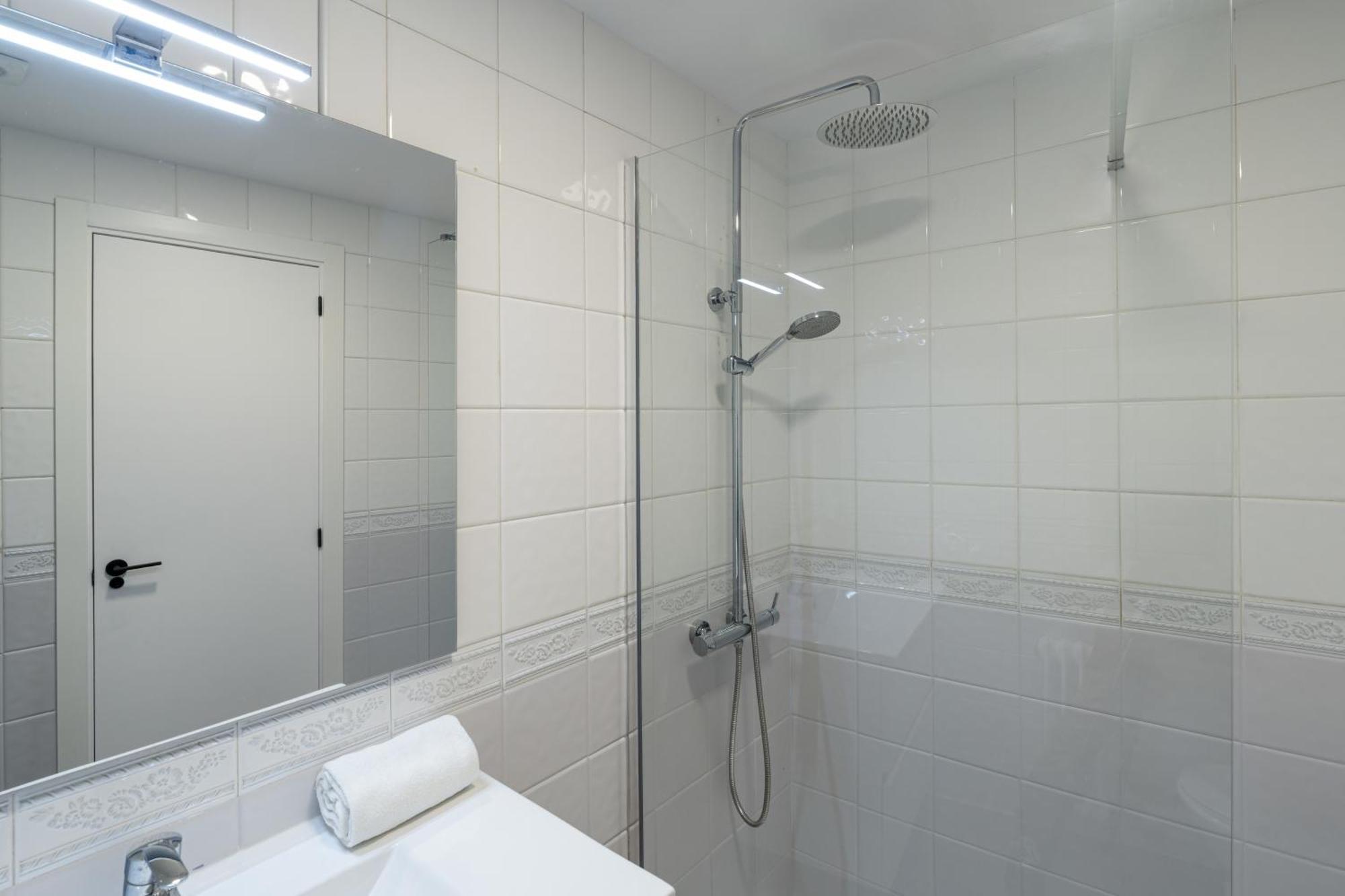 Apartamento Con Dos Grandes Terrazas En Girona Eksteriør billede